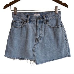 TNA ARITZIA Raw Irregular Hem Denim Jean Mini Short Skirt Blue